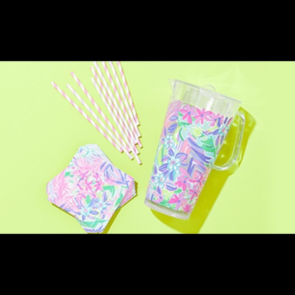 Sold.  Lilly Pulitzer pitcher set it was all a dre